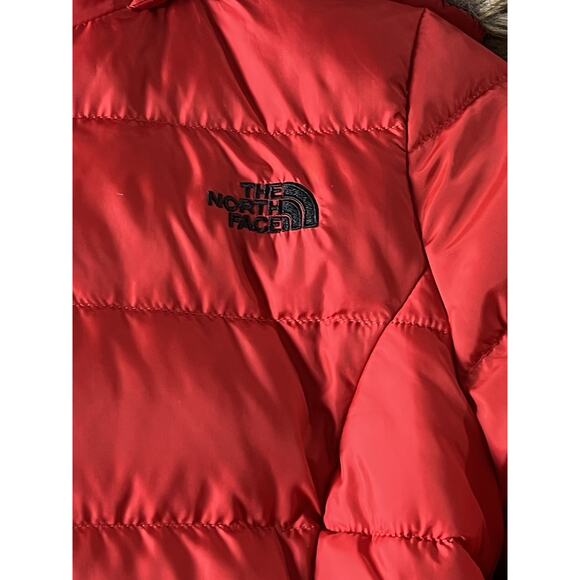The North Face Red Gotham 550 Down Puffer Faux Fur Hood Jacket Size Small - Picture 8 of 13